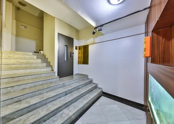 The Hostels Goekce Pansiyon - Only Men