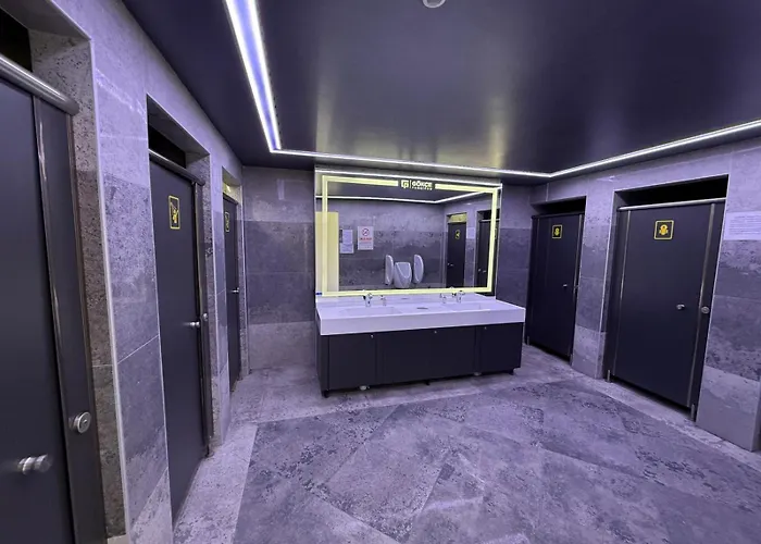 The Hostels Goekce Pansiyon - Only Men